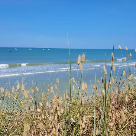 Normandy Retreat, Cleaning Included * Saint-Germain-sur-Ay