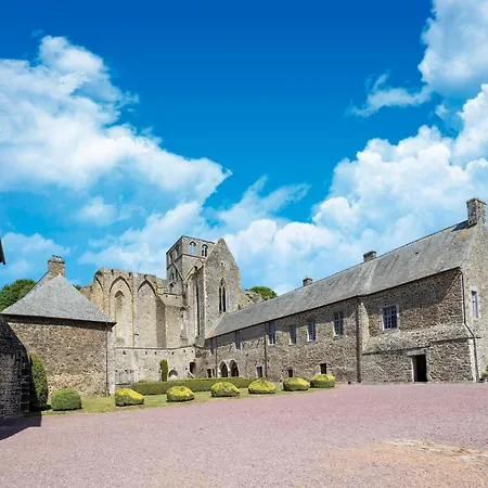 Normandy Retreat, Cleaning Included Feriehus