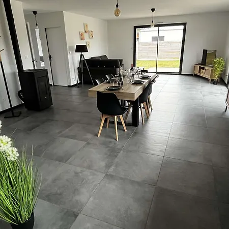 Normandy Retreat, Cleaning Included Feriehus